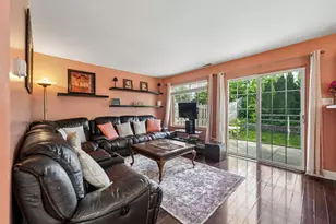 949 E Savannah Dr, Romeoville, IL 60446 - Photo 5