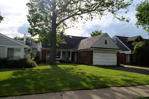 940 S Kensington Ave, La Grange, IL 60525 - Photo 1