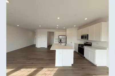604 Cassia Court #604, Crystal Lake, IL 60012 - Photo 3