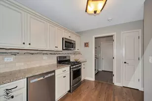 8233 Pecan Pl, Frankfort, IL 60423 - Photo 9