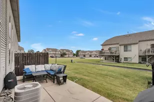 8233 Pecan Pl, Frankfort, IL 60423 - Photo 25