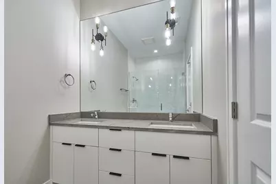 6029 S Champlain Avenue #6, Chicago, IL 60637 - Photo 9