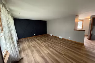 17537 70th Ct, Tinley Park, IL 60477 - Photo 3