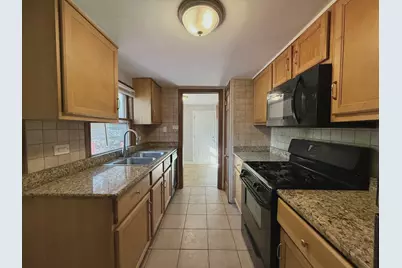 340 N Illinois Avenue, Glenwood, IL 60425 - Photo 5