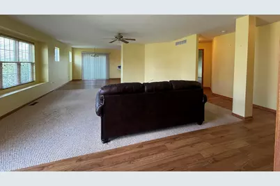 5692 Hearthside Drive, Bourbonnais, IL 60914 - Photo 5