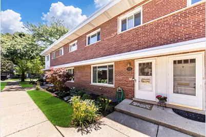 336 S Maple Street, Mount Prospect, IL 60056 - Photo 1