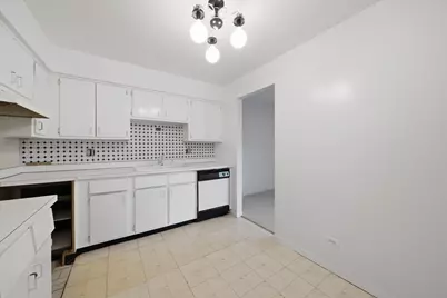 1720 Lakecliffe Drive #4305-C, Wheaton, IL 60189 - Photo 9