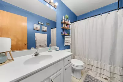 125 Presidential Boulevard, Oswego, IL 60543 - Photo 17