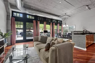 1151 W 14th Pl, Chicago, IL 60608 - Photo 11
