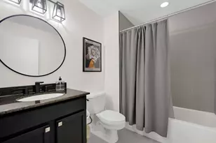 1151 W 14th Pl, Chicago, IL 60608 - Photo 19