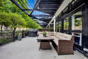 1151 W 14th Pl, Chicago, IL 60608 - Photo 21
