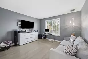 120 Monarch Dr, Streamwood, IL 60107 - Photo 17