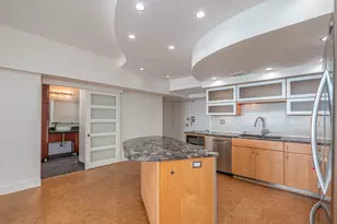 175 E Delaware Pl, Chicago, IL 60611 - Photo 5