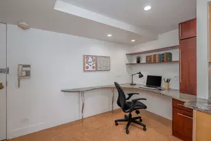 175 E Delaware Pl, Chicago, IL 60611 - Photo 11