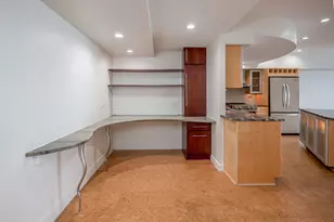 175 E Delaware Pl, Chicago, IL 60611 - Photo 3