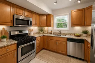 12 Wild Rose Ct, Streamwood, IL 60107 - Photo 7