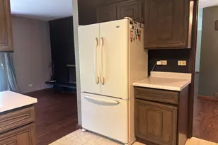 36W527 Oak Hill Dr, West Dundee, IL 60118 - Photo 7