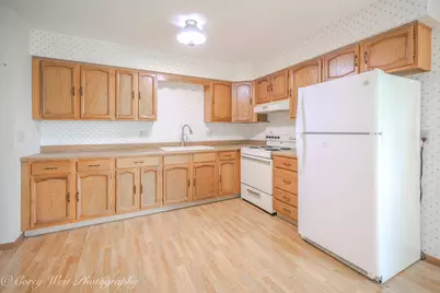 335 S Hadsall Street, Genoa, IL 60135 - Photo 9