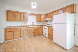 335 S Hadsall St, Genoa, IL 60135 - Photo 9