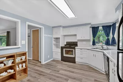 628 High Terrace, Dekalb, IL 60115 - Photo 9