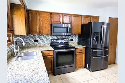1907 W Golf Road #1B, Mount Prospect, IL 60056 - Photo 5