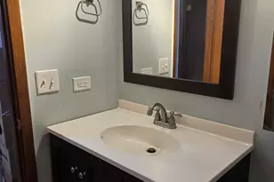 1907 W Golf Rd, Mount Prospect, IL 60056 - Photo 13
