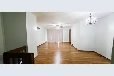 1907 W Golf Road #1B, Mount Prospect, IL 60056 - Photo 3
