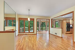 1219 Golf View Dr, Woodridge, IL 60517 - Photo 7