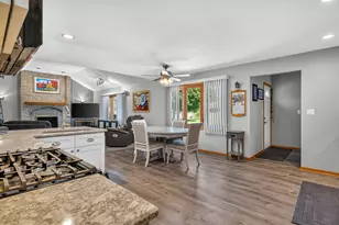 15301 Rosarie Dr, Homer Glen, IL 60491 - Photo 5