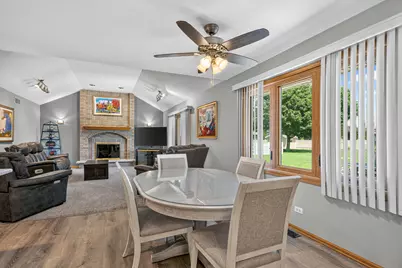 15301 Rosarie Drive, Homer Glen, IL 60491 - Photo 7