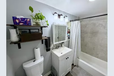 6302 W Holbrook Street #G, Chicago, IL 60646 - Photo 7