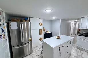 6302 W Holbrook St, Chicago, IL 60646 - Photo 9