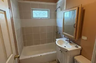 6505 S Damen Ave, Chicago, IL 60636 - Photo 9