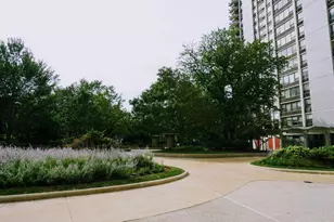 1455 N Sandburg Terrace, Chicago, IL 60610 - Photo 21