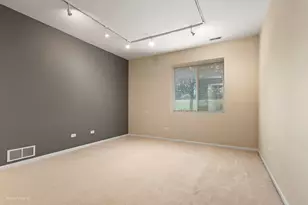 725 Littleton Trail, Elgin, IL 60120 - Photo 17