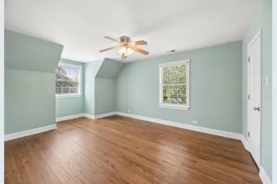 564 Selborne Road, Riverside, IL 60546 - Photo 11