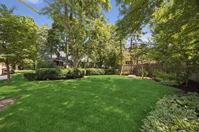 564 Selborne Road, Riverside, IL 60546 - Photo 19