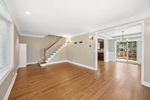 564 Selborne Rd, Riverside, IL 60546 - Photo 7