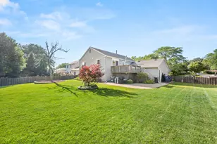1334 Hill Rd, Geneva, IL 60134 - Photo 23