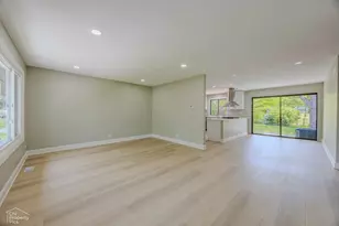 742 Voyager Dr, Bartlett, IL 60103 - Photo 3