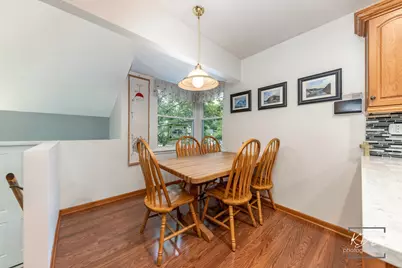 8 E Gartner Road, Naperville, IL 60540 - Photo 15