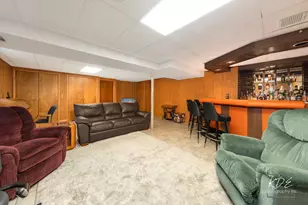 8 E Gartner Rd, Naperville, IL 60540 - Photo 27