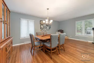 8 E Gartner Road, Naperville, IL 60540 - Photo 9