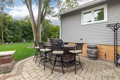 8 E Gartner Road, Naperville, IL 60540 - Photo 31