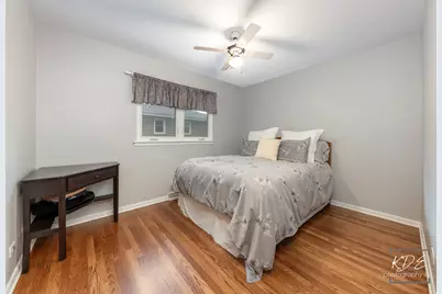 8 E Gartner Road, Naperville, IL 60540 - Photo 19