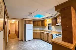 1170 Rainbow Rd, Elgin, IL 60123 - Photo 5