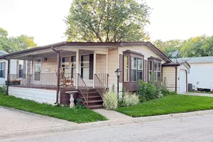 1170 Rainbow Rd, Elgin, IL 60123 - Photo 1