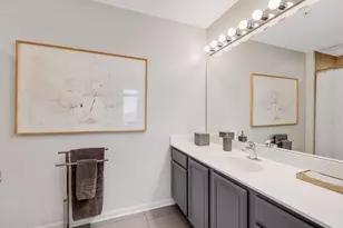 1 S Lincoln Ave, Lombard, IL 60148 - Photo 15