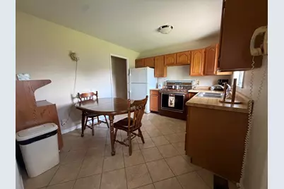 613 Wicker Avenue, Streamwood, IL 60107 - Photo 5