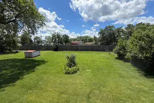 613 Wicker Ave, Streamwood, IL 60107 - Photo 13